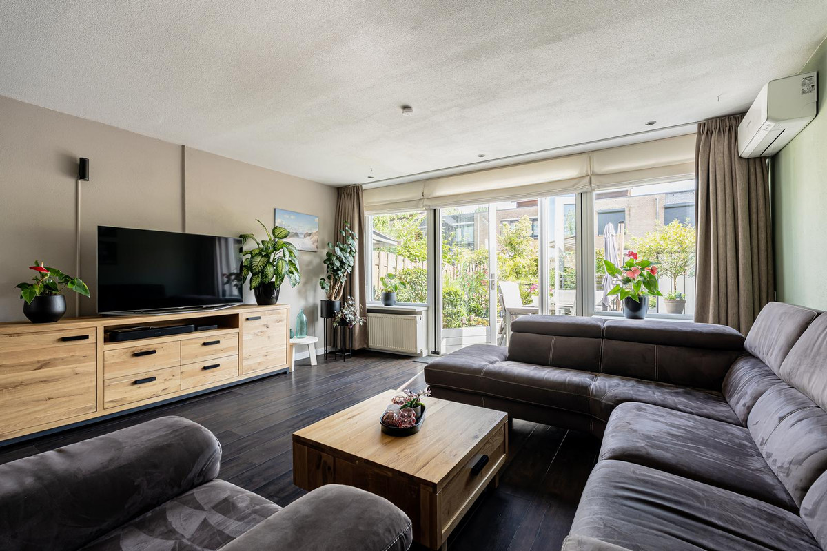 Tussenwoning te koop: Rentmeesterslag 86, Gouda