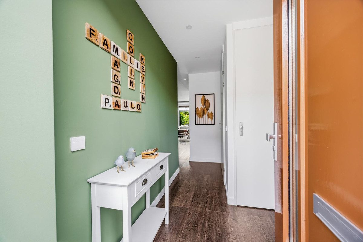 Tussenwoning te koop: Menkemastraat 52, 'S-Gravenhage