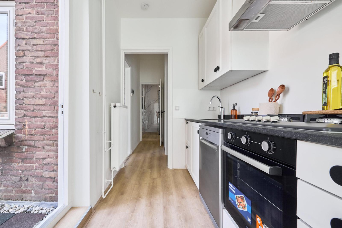 Tussenwoning te koop: B.F. Suermanstraat 25, Utrecht