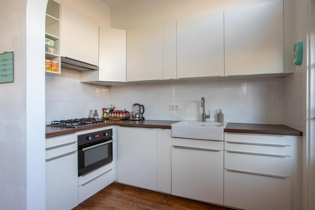 Tussenwoning te koop: Woudstraat 74, Gouda