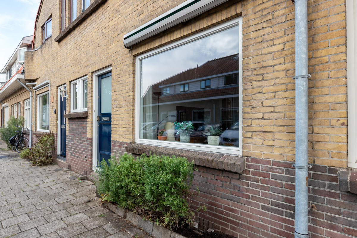 Tussenwoning te koop: Woudstraat 74, Gouda