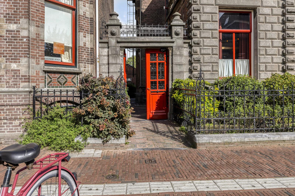 Hoekwoning te koop: Paviljoenshof 7, Leiden