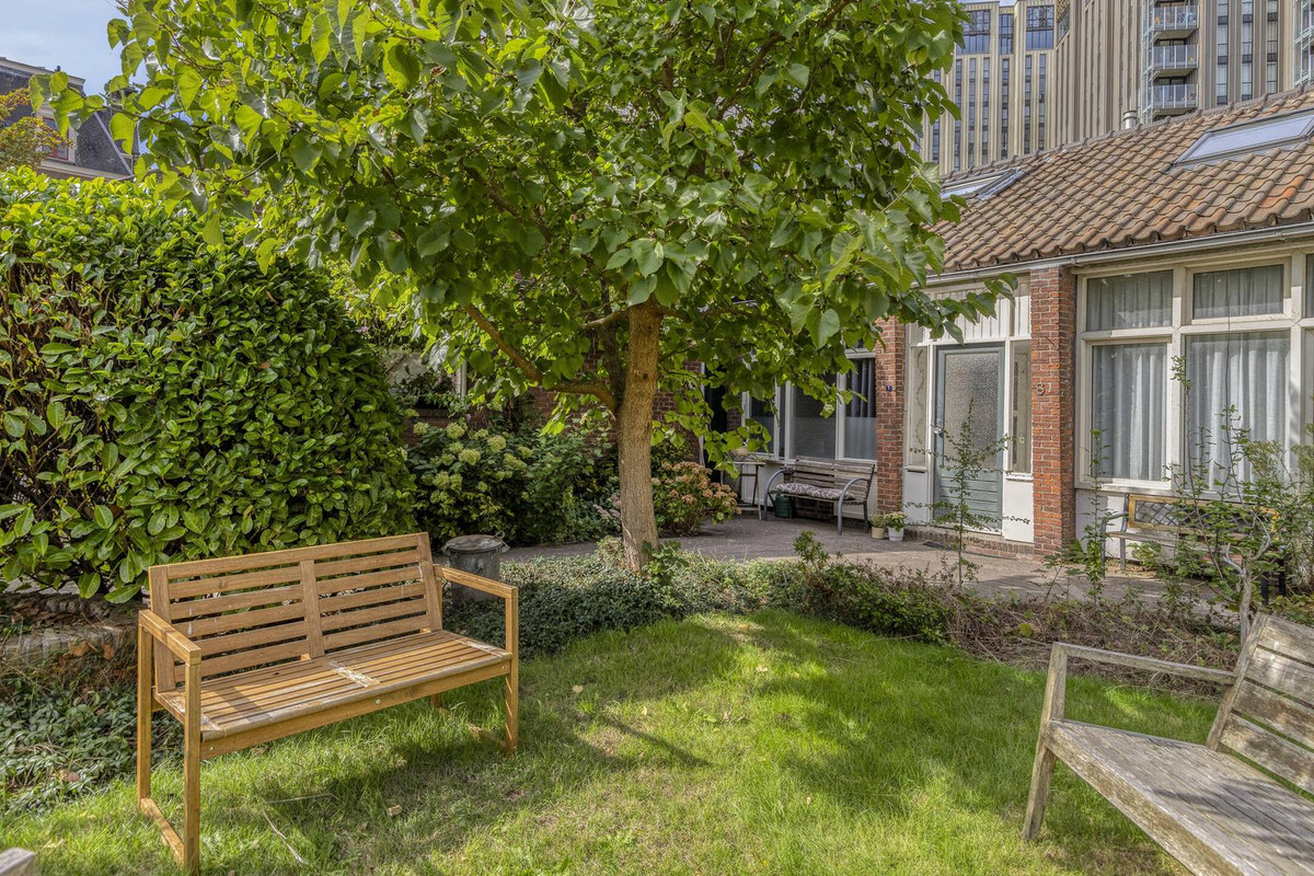 Hoekwoning te koop: Paviljoenshof 7, Leiden