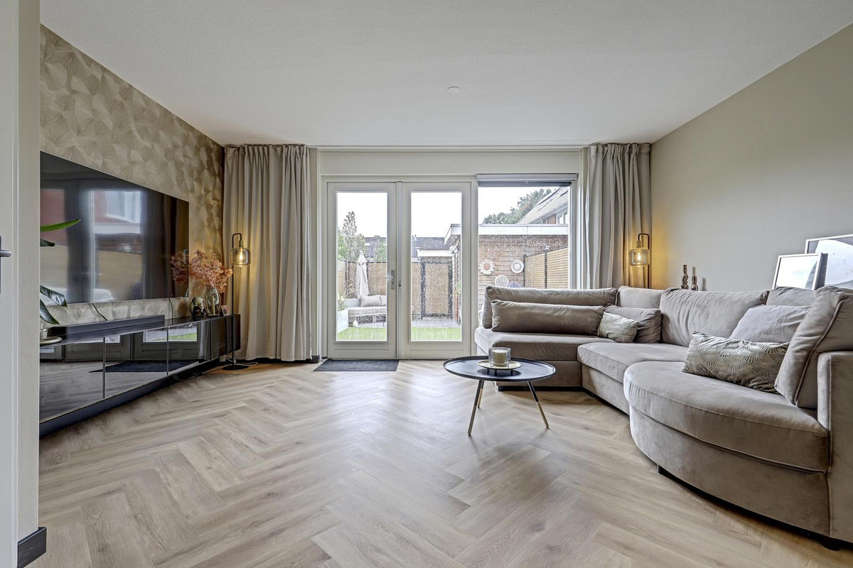 Tussenwoning te koop: Patrijshof 9, Strijen