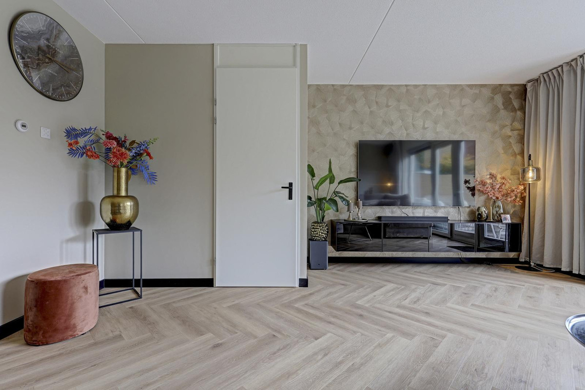 Tussenwoning te koop: Patrijshof 9, Strijen