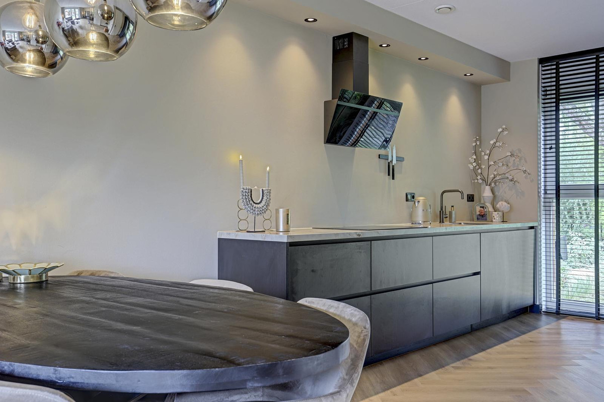 Tussenwoning te koop: Patrijshof 9, Strijen