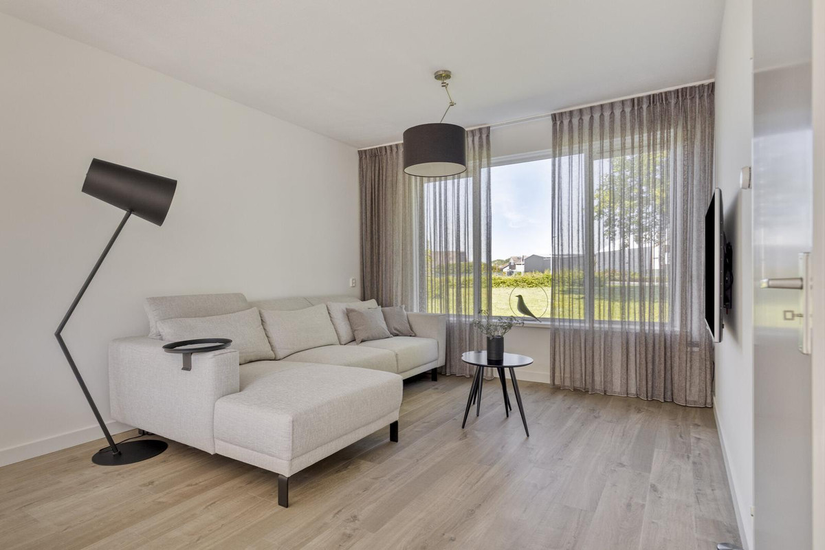 Tussenwoning te koop: Buitenweg 72, Axel