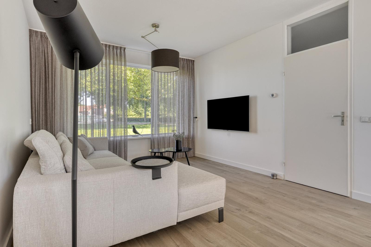 Tussenwoning te koop: Buitenweg 72, Axel