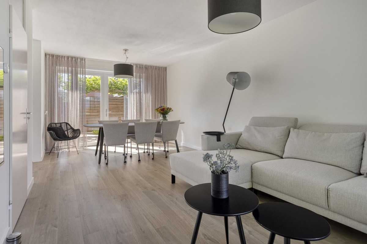 Tussenwoning te koop: Buitenweg 72, Axel
