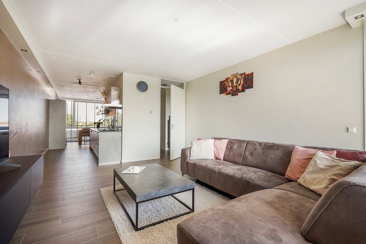 Appartement te koop: Dedemsvaartweg 582, 'S-Gravenhage