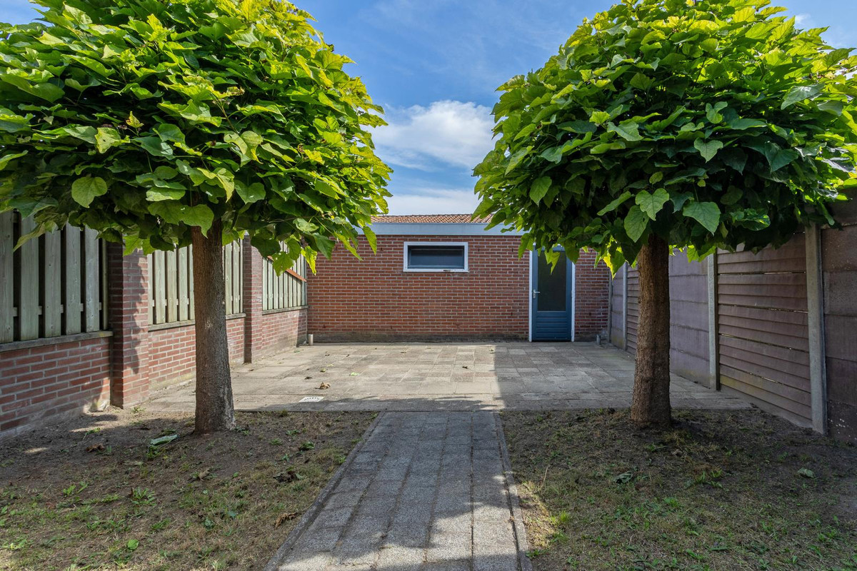 Tussenwoning te koop: Doctor Schaepmanstraat 35, Stramproy