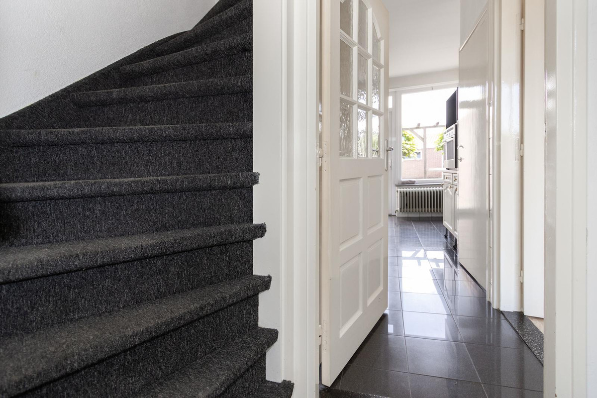 Tussenwoning te koop: Doctor Schaepmanstraat 35, Stramproy