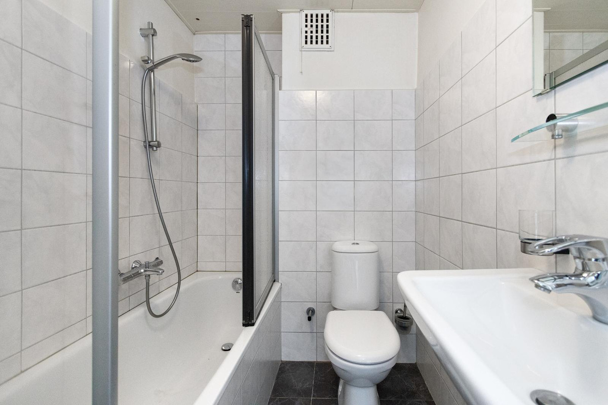 Tussenwoning te koop: Doctor Schaepmanstraat 35, Stramproy