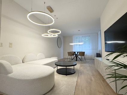 Riouwstraat 12
