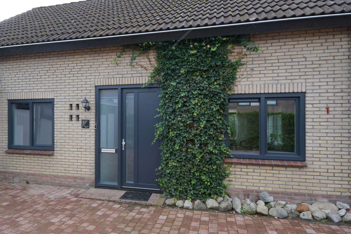 Twee-onder-één-kap te koop: De Foreest 1, Drachten