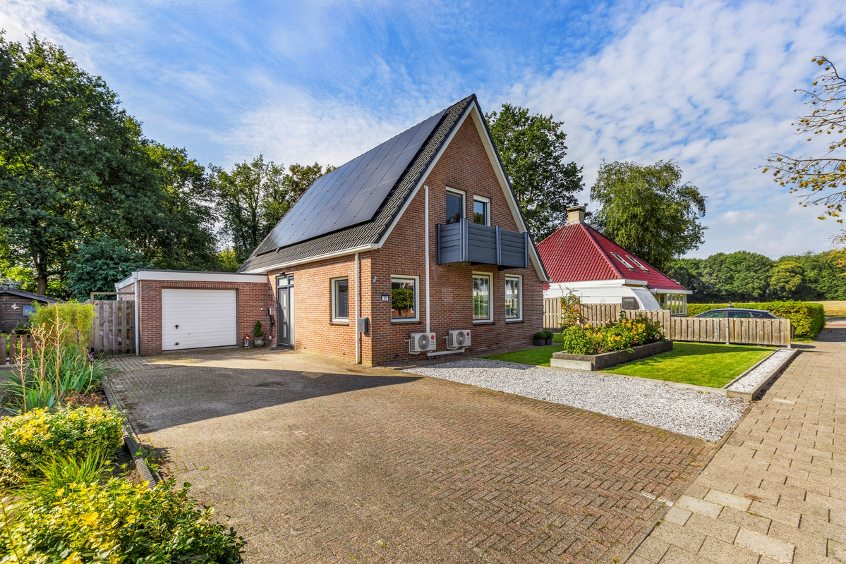 Vrijstaande woning te koop: Wedderhöfte 21, Wedde