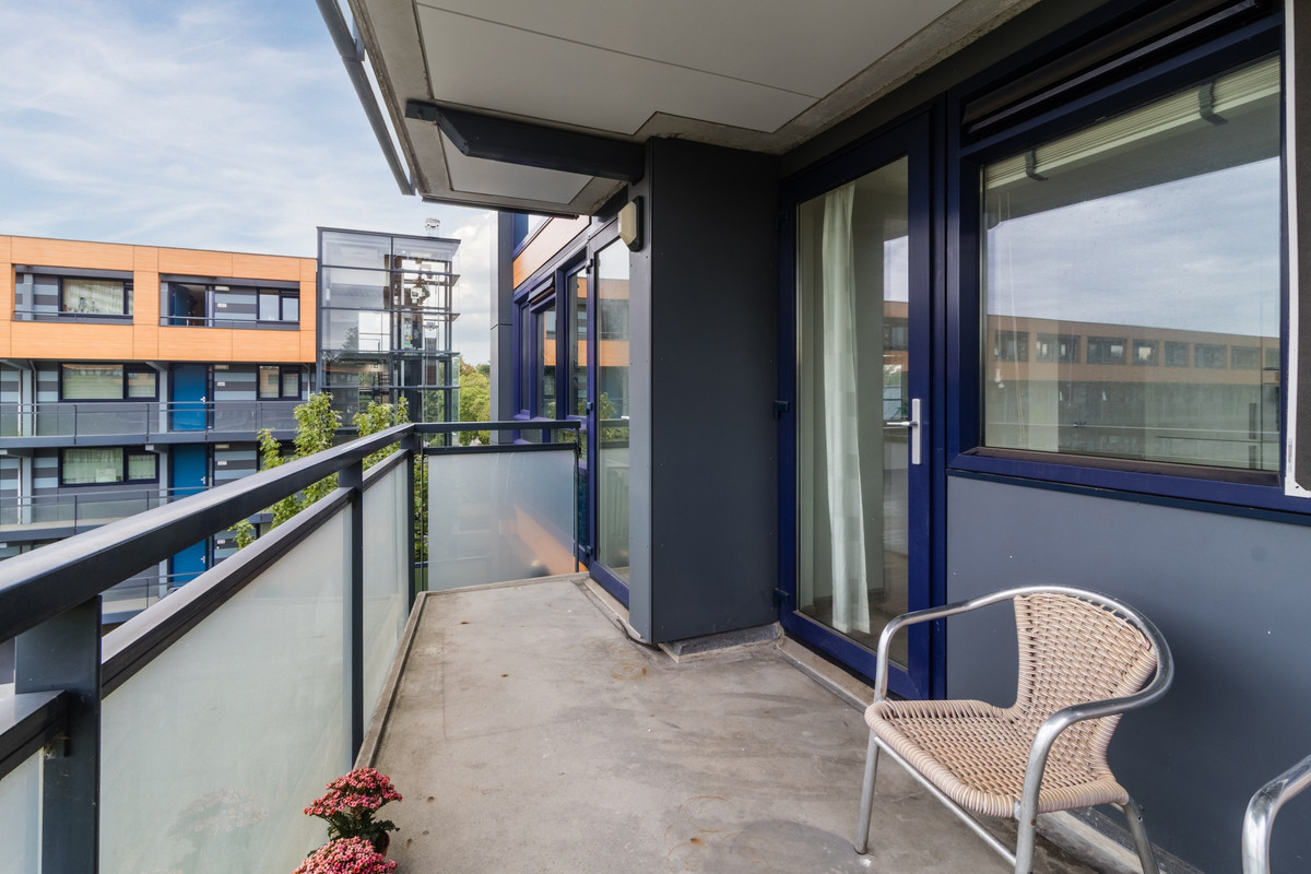 Appartement te koop: Sperwerlaan 155, Vlaardingen