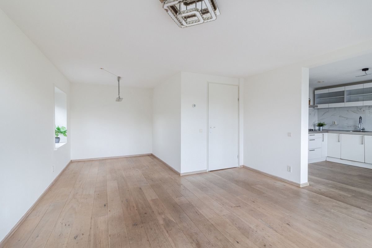 Appartement te koop: Sperwerlaan 155, Vlaardingen