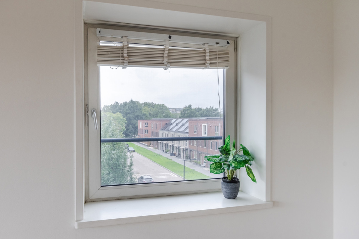 Appartement te koop: Sperwerlaan 155, Vlaardingen
