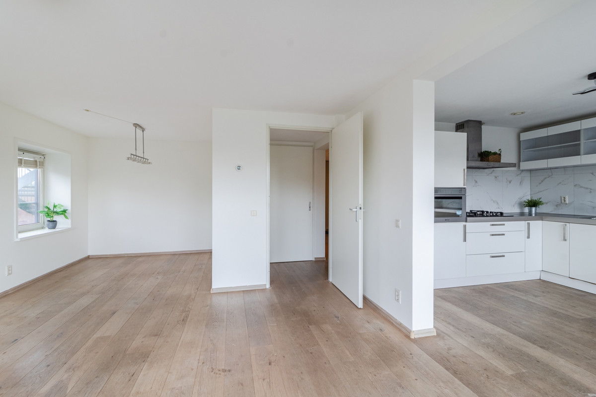 Appartement te koop: Sperwerlaan 155, Vlaardingen