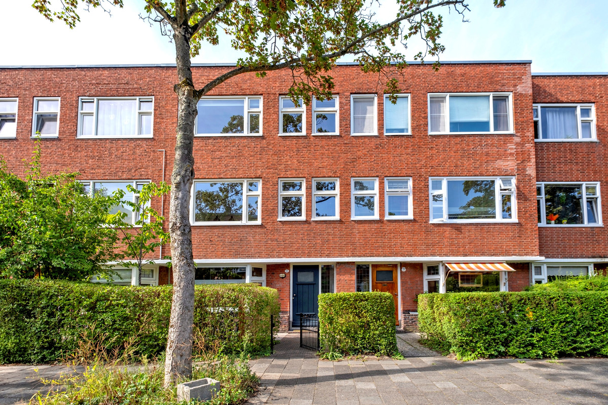 Tussenwoning te koop: Star Numanstraat 12, Groningen