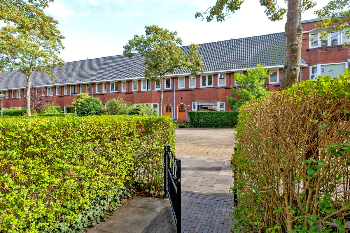 Tussenwoning te koop: Star Numanstraat 12, Groningen