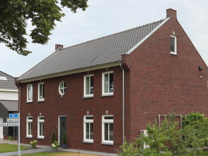 Hof 6