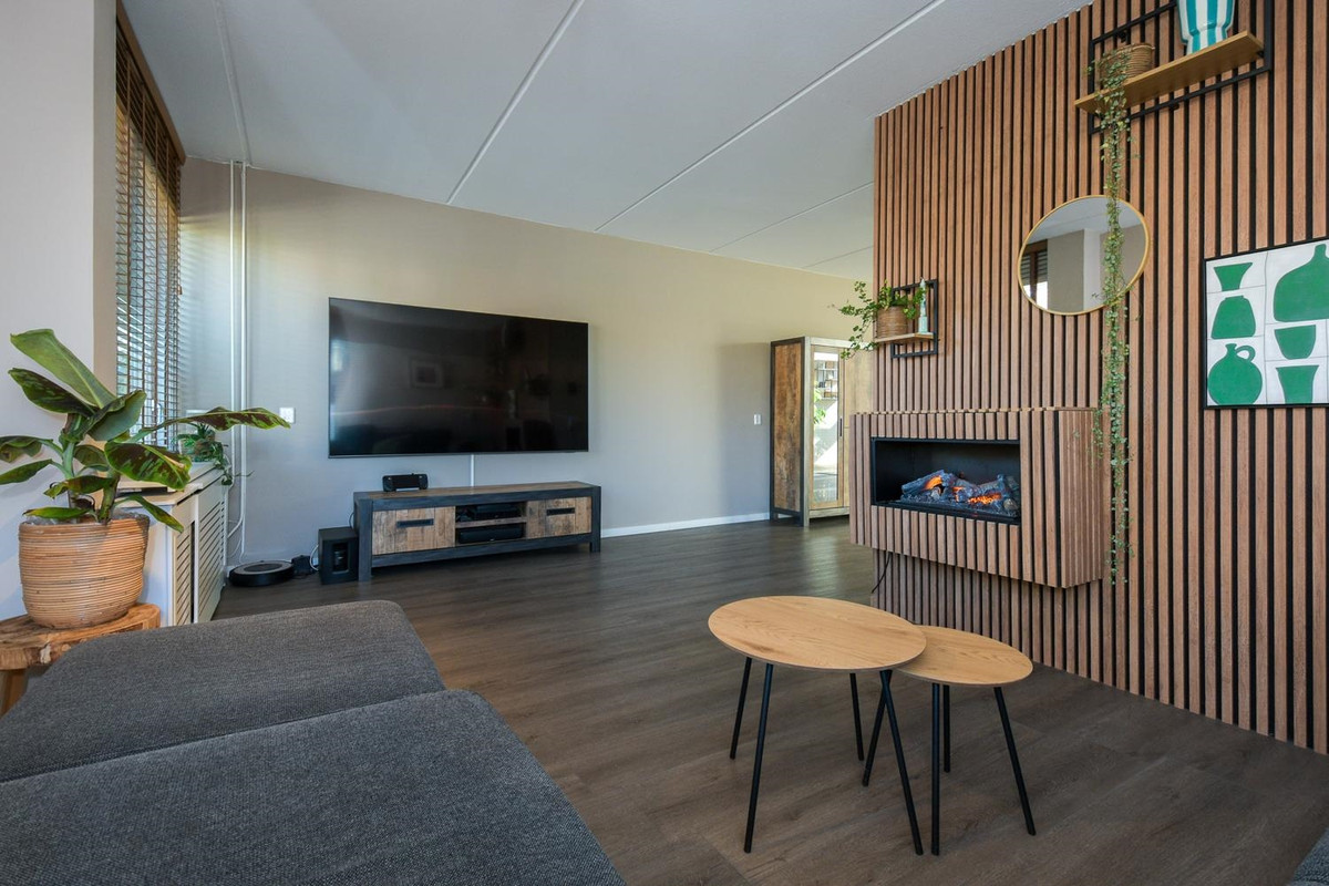 Tussenwoning te koop: De Nijverheid 11, Drachten