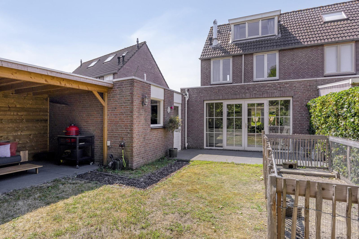 Tussenwoning te koop: Biesheuvellaan 7, Vlijmen
