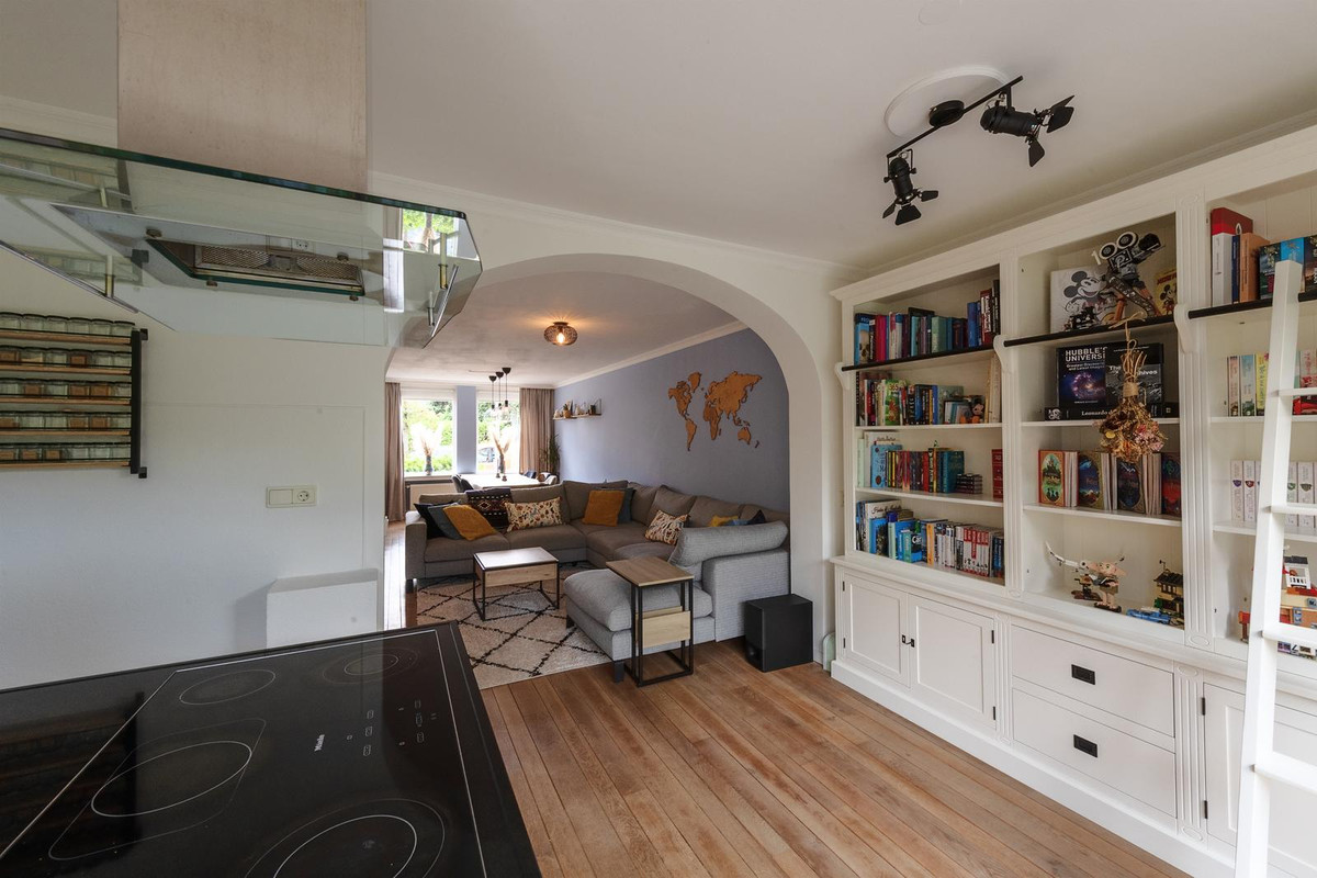 Tussenwoning te koop: Biesheuvellaan 7, Vlijmen
