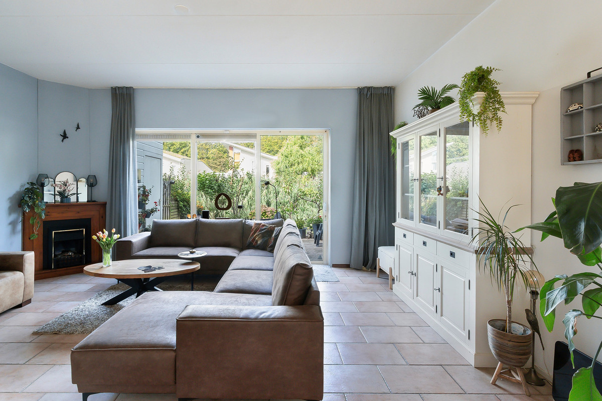 Tussenwoning te koop: Iroko 207, Dordrecht