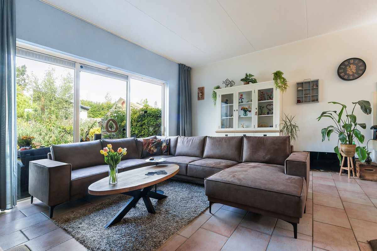 Tussenwoning te koop: Iroko 207, Dordrecht