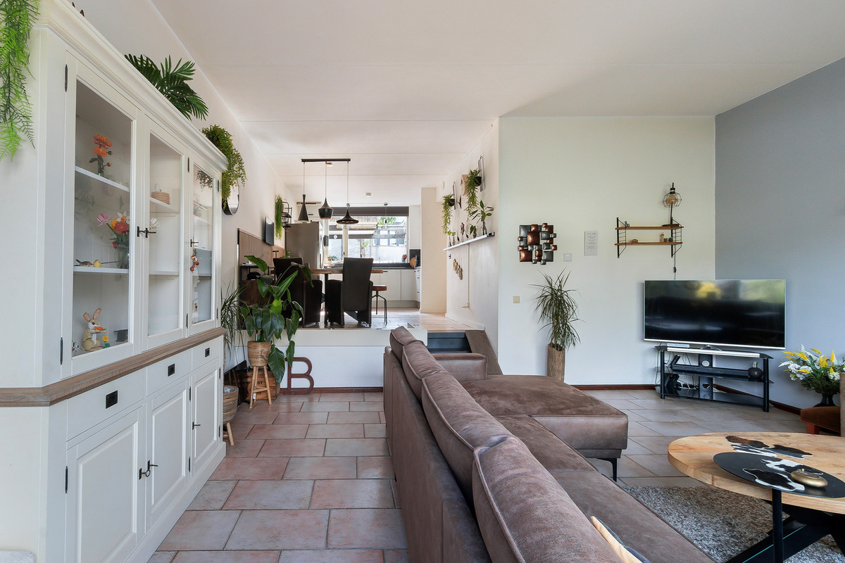 Tussenwoning te koop: Iroko 207, Dordrecht