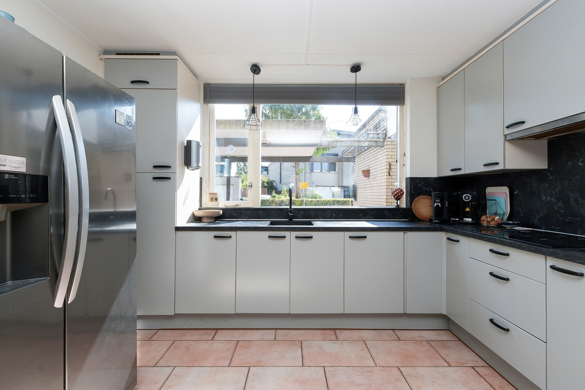 Tussenwoning te koop: Iroko 207, Dordrecht