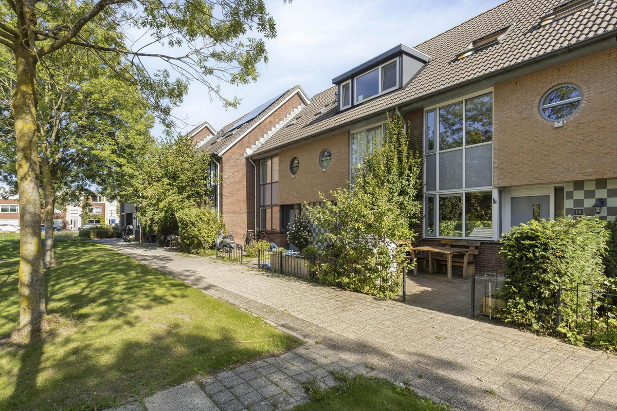 Tussenwoning te koop: Roxenissestraat 14, Zoetermeer