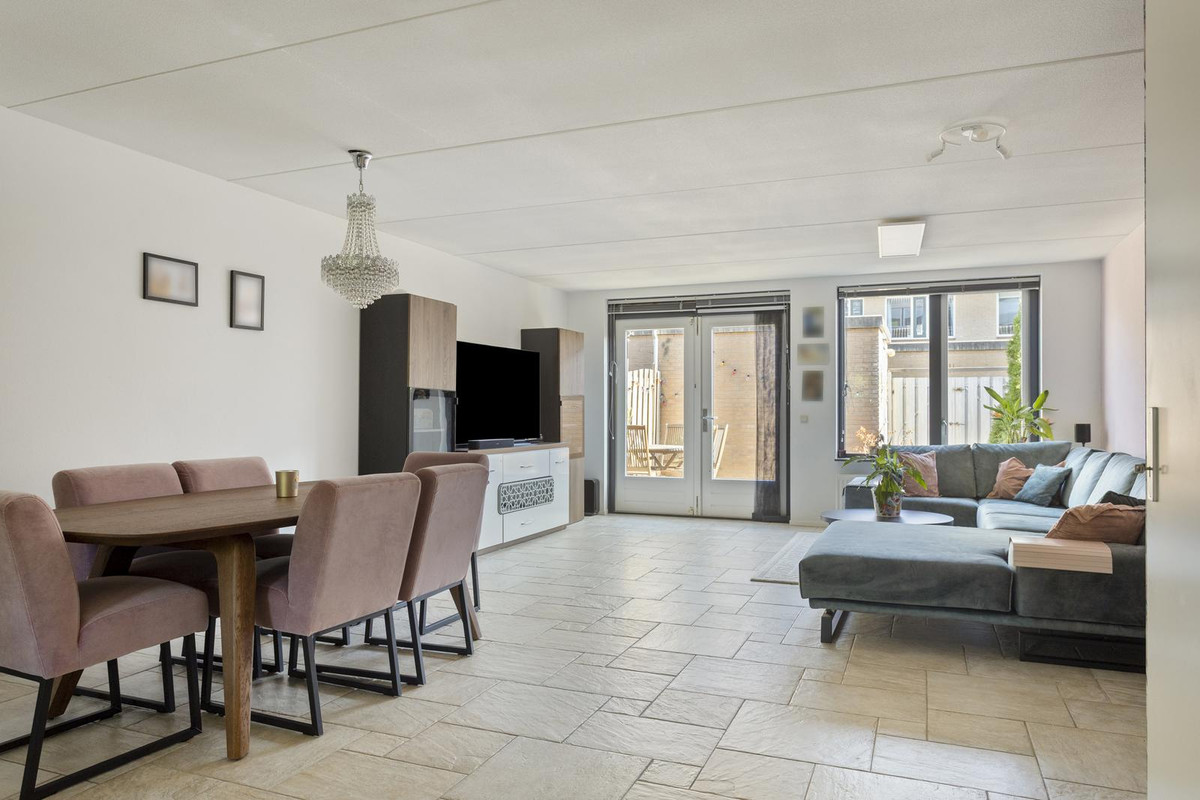 Tussenwoning te koop: Roxenissestraat 14, Zoetermeer