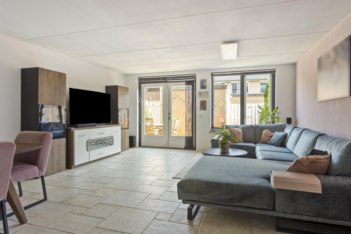 Tussenwoning te koop: Roxenissestraat 14, Zoetermeer