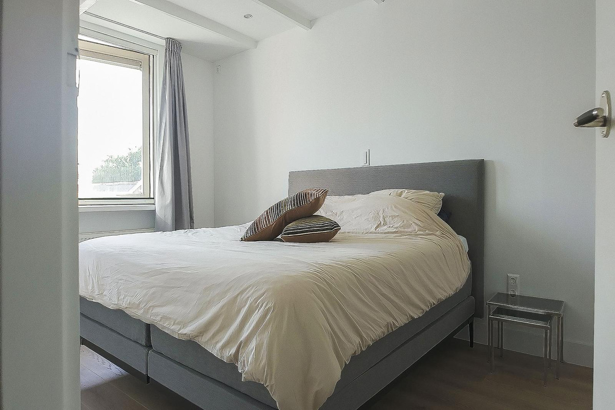 Tussenwoning te koop: Venneperweg 1165, Beinsdorp