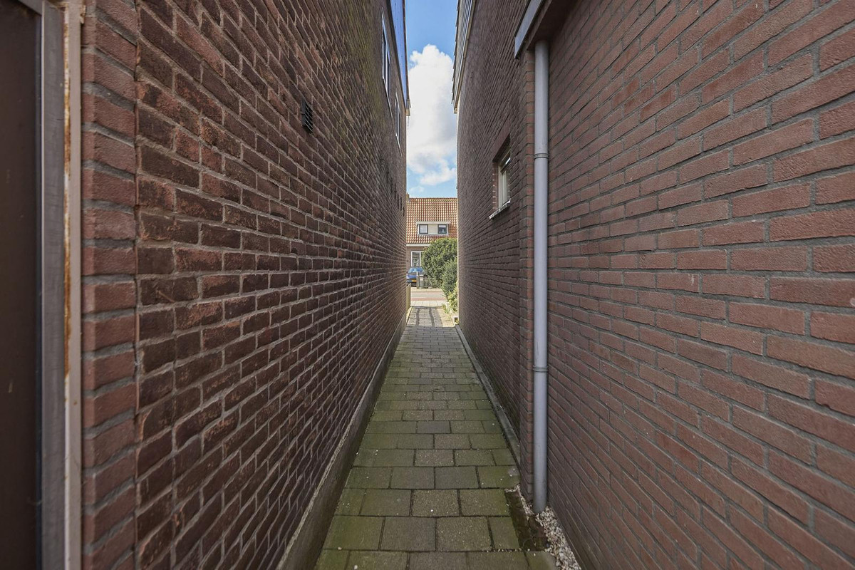 Tussenwoning te koop: Venneperweg 1165, Beinsdorp