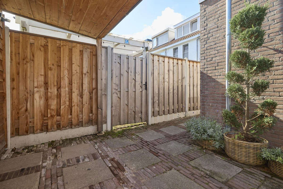 Tussenwoning te koop: Venneperweg 1165, Beinsdorp