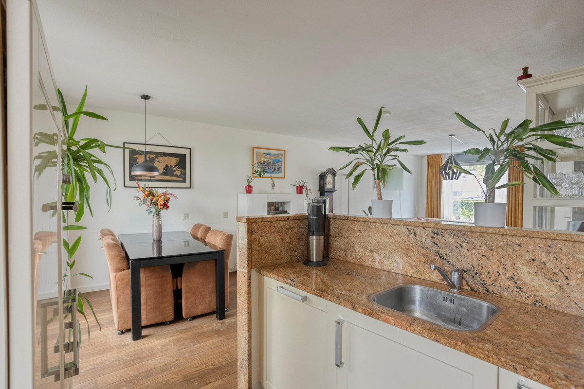 Tussenwoning te koop: Habsburgerplein 17, Maastricht
