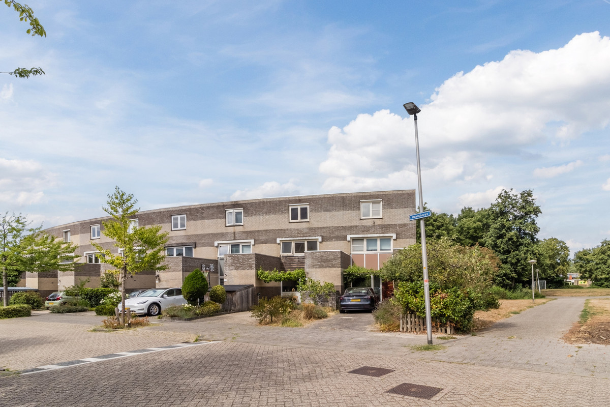 Tussenwoning te koop: Havixhorst 104, Alphen Aan Den Rijn