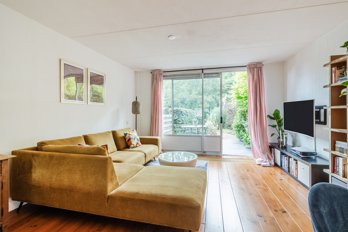 Tussenwoning te koop: Havixhorst 104, Alphen Aan Den Rijn