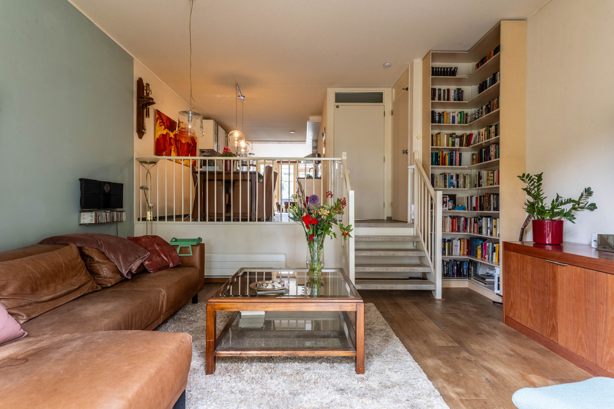Tussenwoning te koop: Anfieldroad 5, Amsterdam