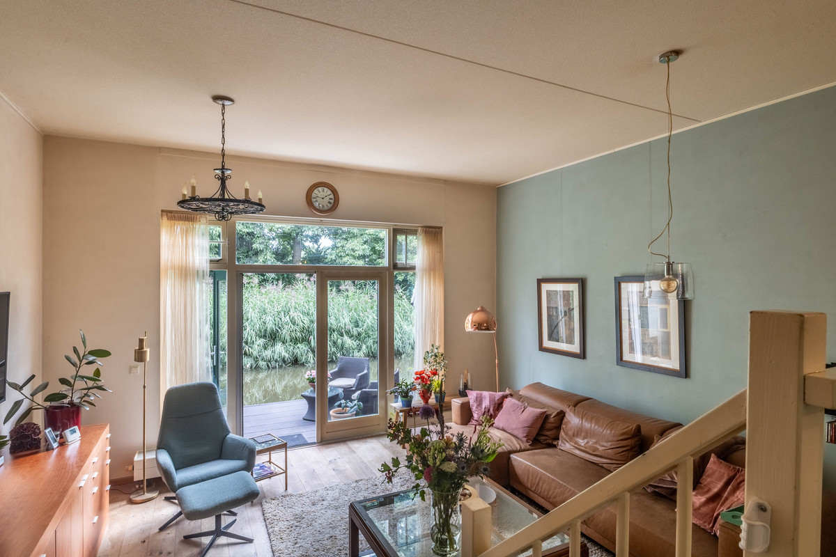 Tussenwoning te koop: Anfieldroad 5, Amsterdam