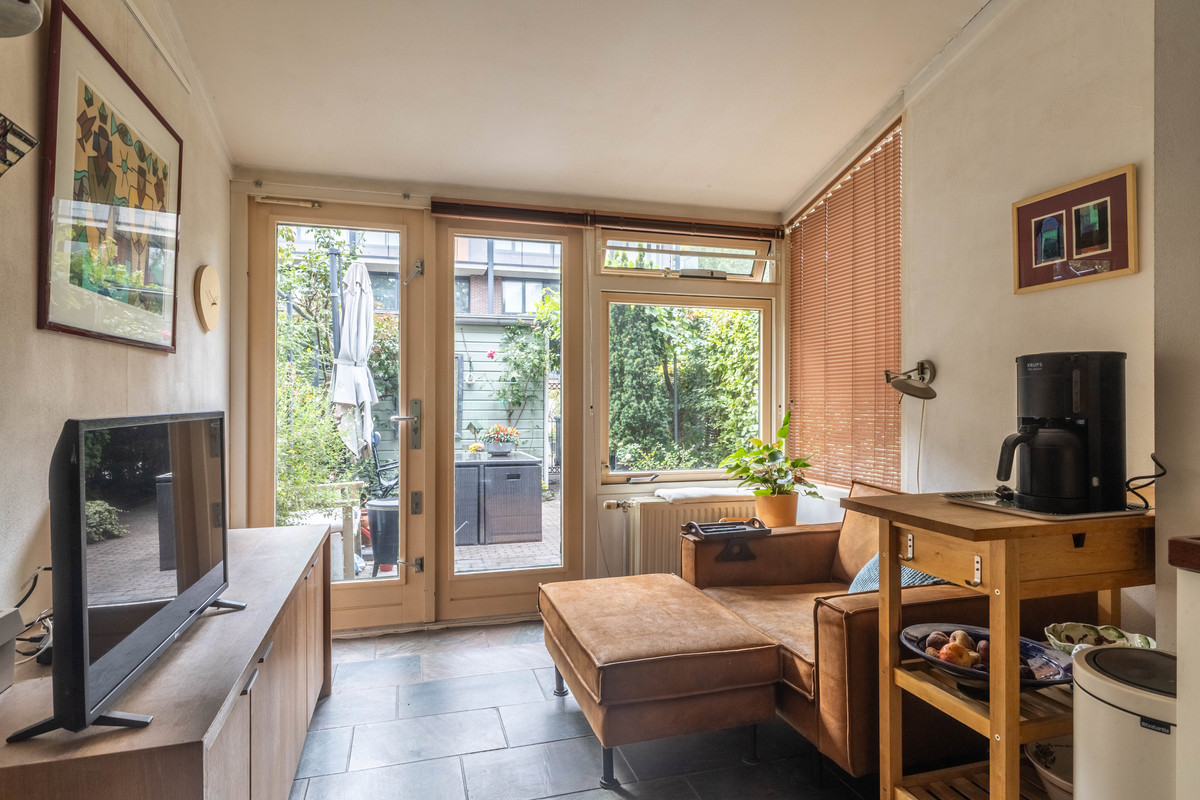 Tussenwoning te koop: Anfieldroad 5, Amsterdam