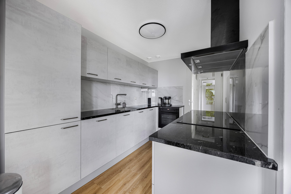 Appartement te koop: Gleditsiastraat 107, Almere