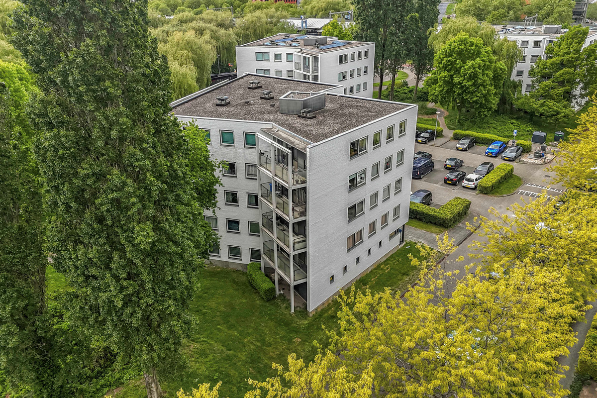 Appartement te koop: Gleditsiastraat 107, Almere