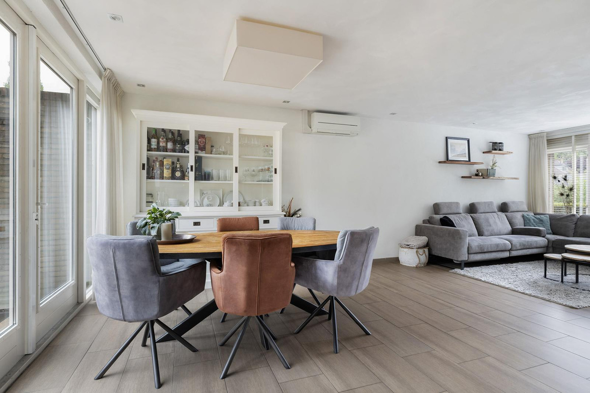 Tussenwoning te koop: Biezen 3, Barendrecht