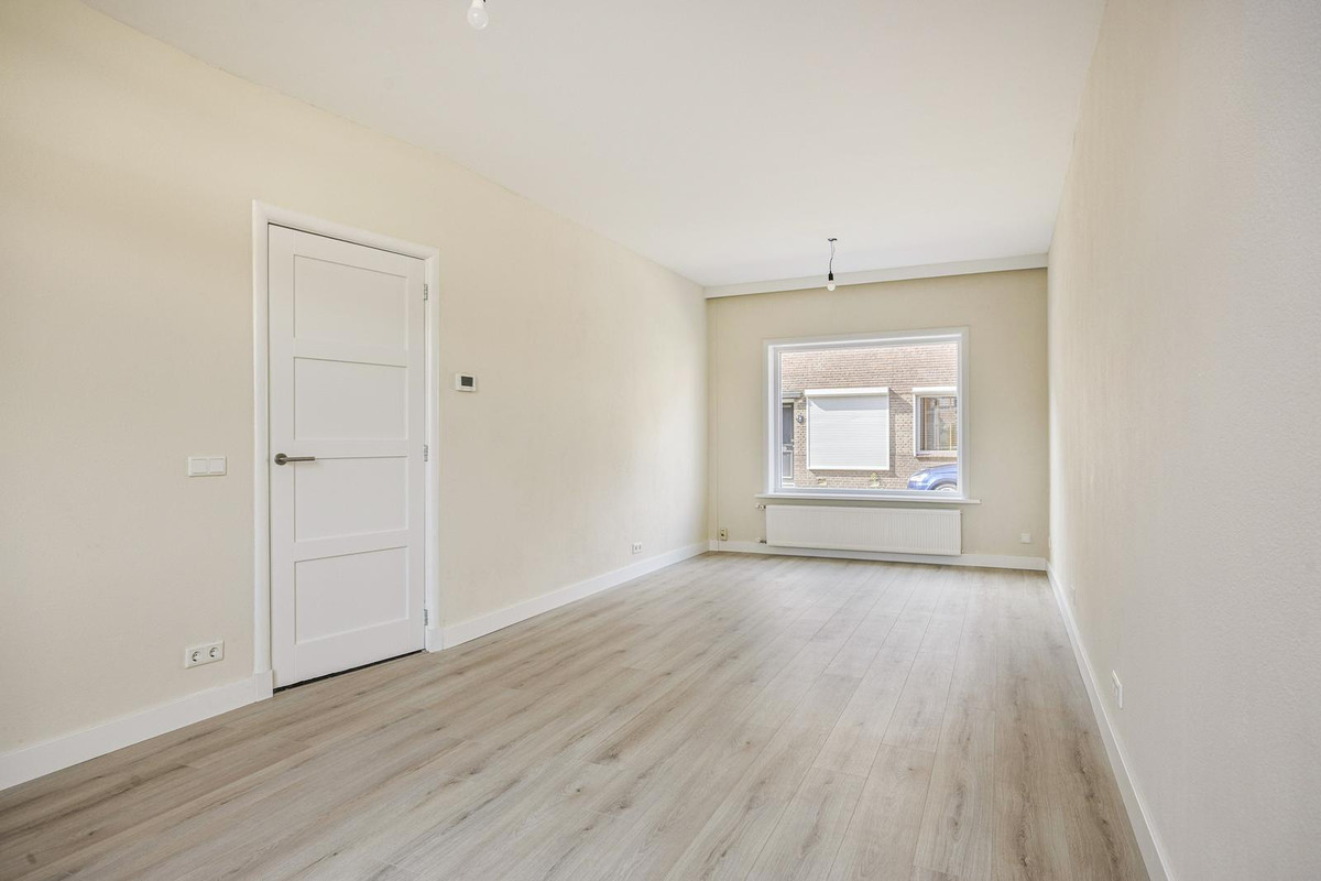 Tussenwoning te koop: Van Alkemadestraat 6, Tilburg